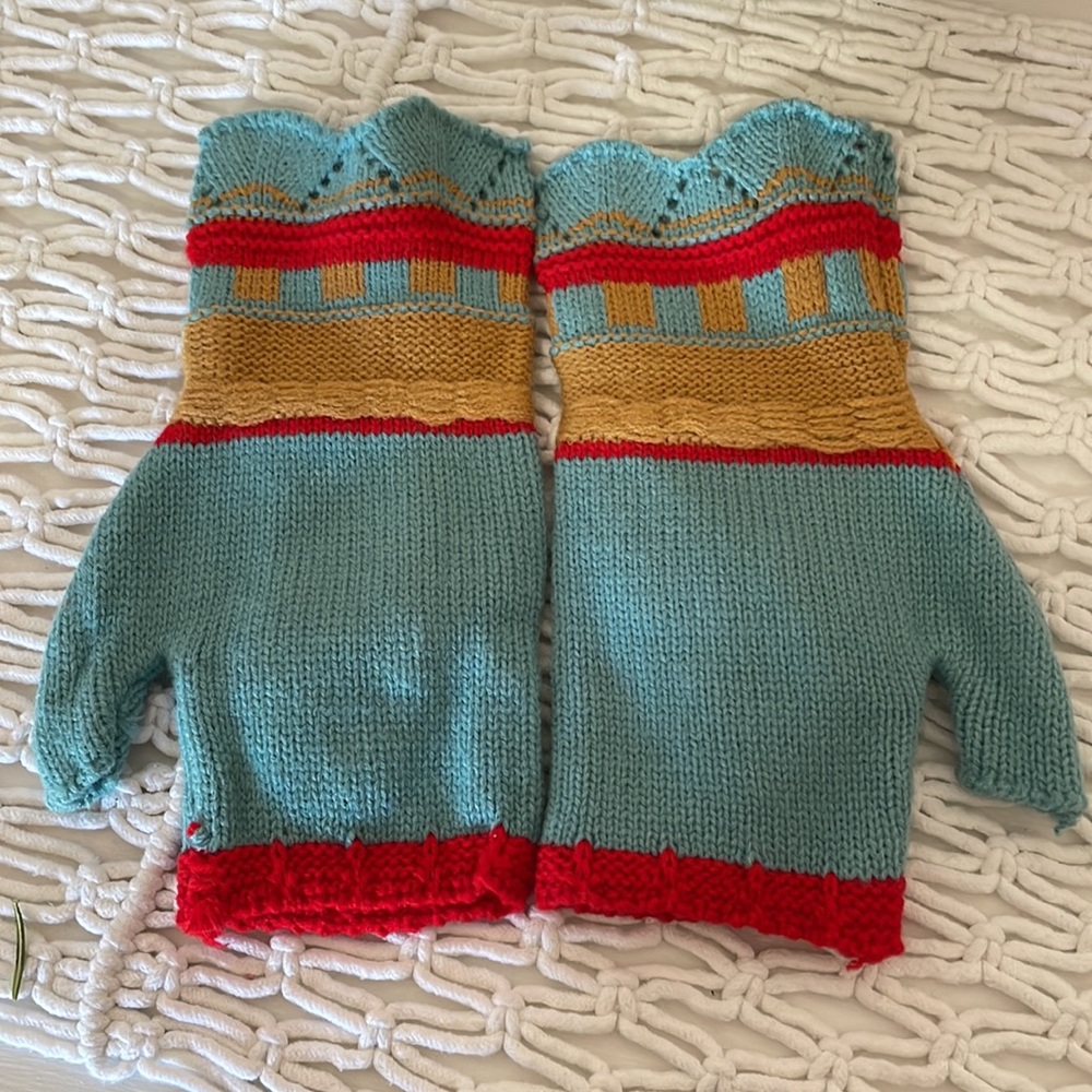 Boho Knit Fingerless Gloves w/ Floral Embroidery – Teal Multi Color - Picture 7 of 8
